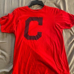 Women's Medium Red Cleveland Indians T-Shirt